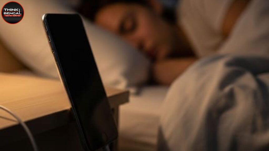 How far to keep smartphone while sleeping